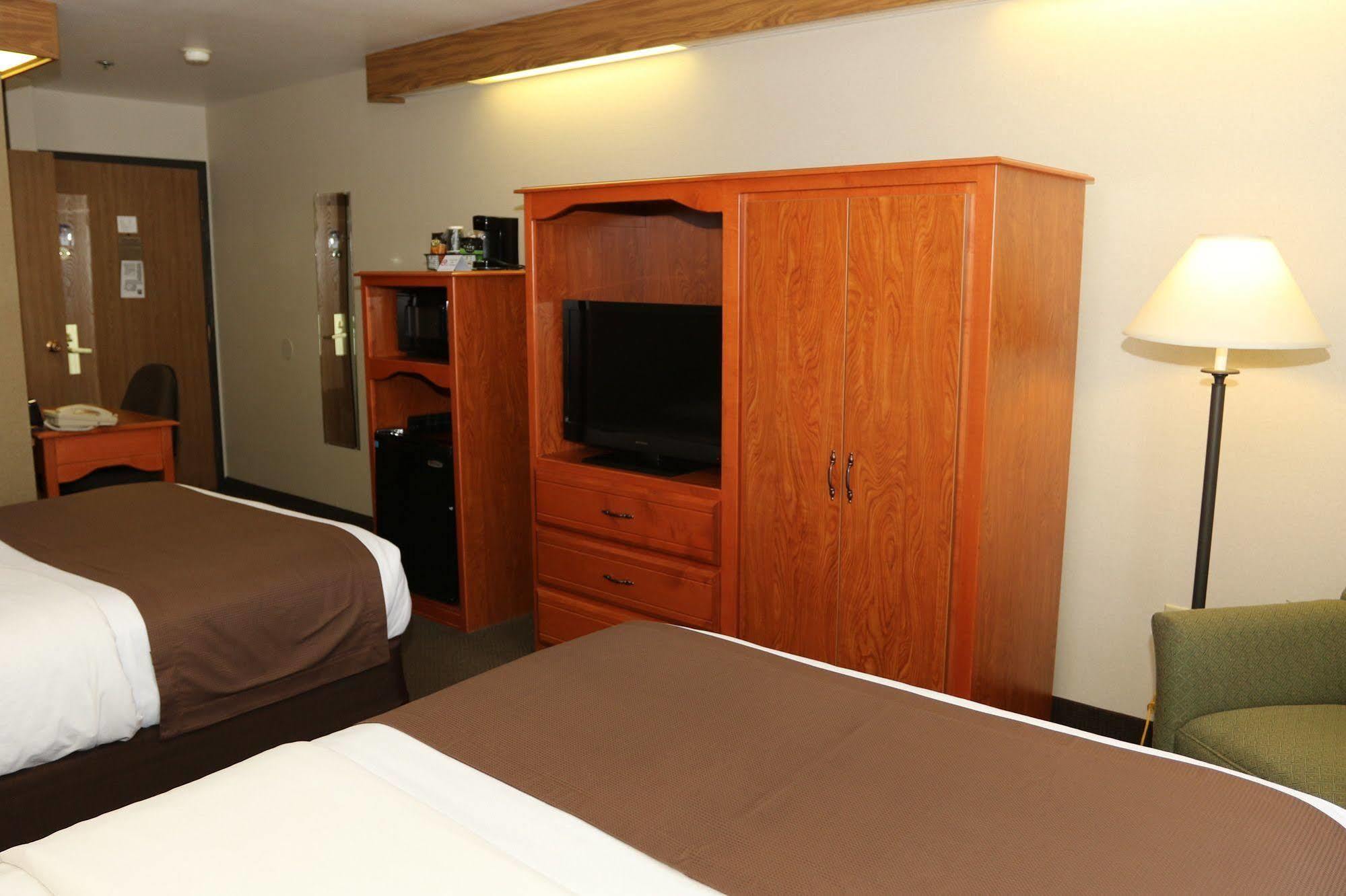 Motel 6 Minot, Nd מראה חיצוני תמונה